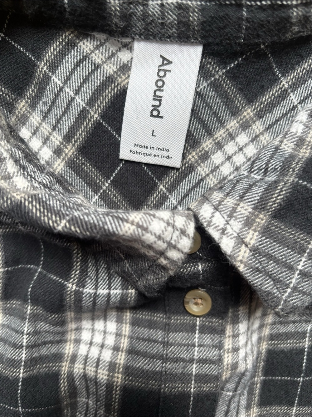 Abound Women's Black, Gray and White Plaid Button-Down Shirt Size Large